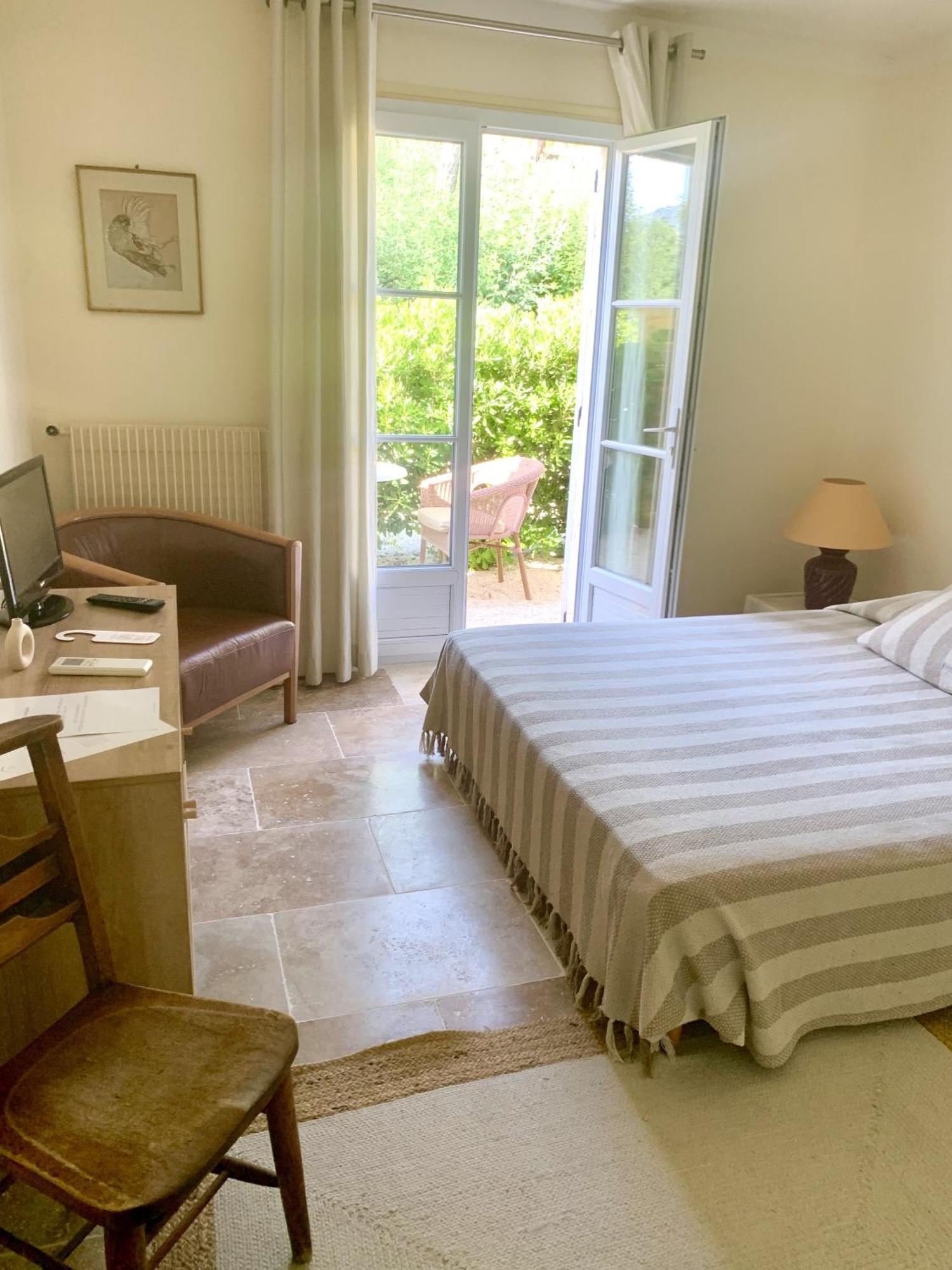 Hotel La Boulangerie Grimaud Zimmer foto
